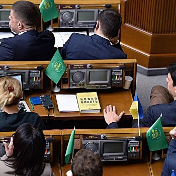 Вопрос о мире, вопрос о земле. В Киеве запущен процесс фактической отставки президента Зеленского