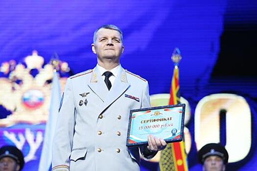 Полицейским подарили деньги на служебные авто