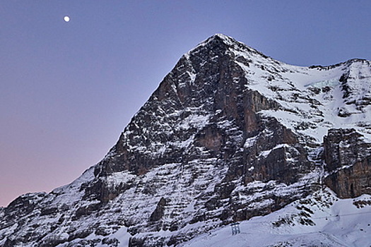 Потерявшийся в горах турист помог спасателям себя найти необычным способом