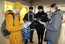 В Магадане полицейские и общественники провели профилактические беседы с подростками в торгово-развлекательных центрах