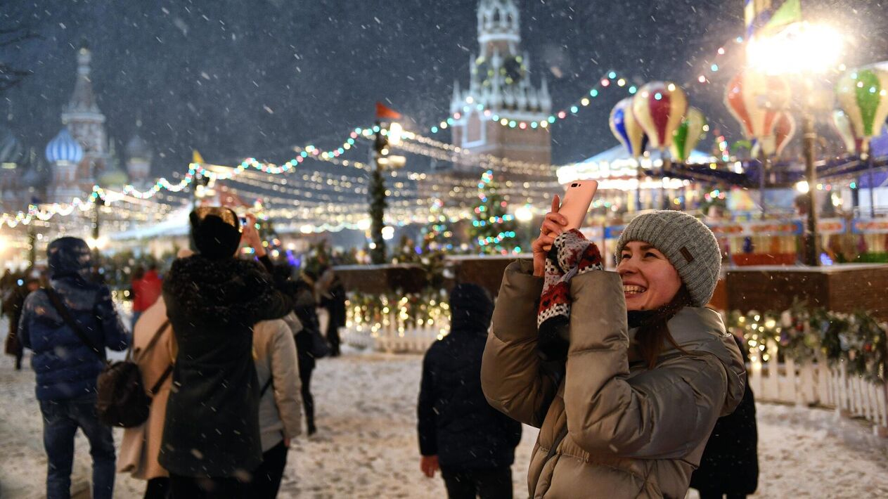 5 декабря 2020 год. Новогодняя Москва. Красная площадь новый год. Празднование нового года. Новый год в Москве.