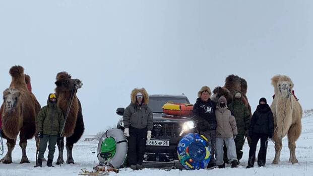 Едем за развлечениями: где покататься на тюбинге, привязанном к верблюду