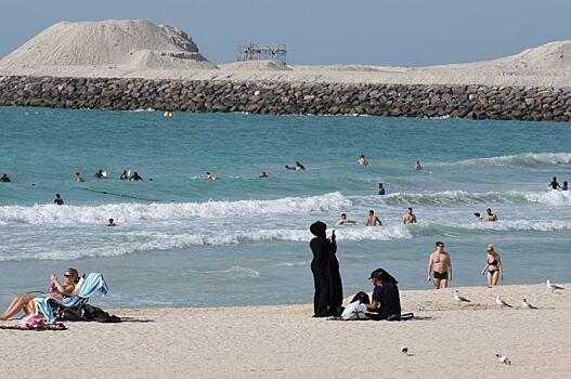 Тюрьма и депортация: что нельзя делать туристам в ОАЭ