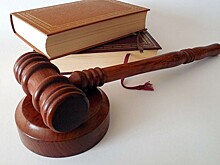 Бывших следователей ФСБ признали виновными в вымогательстве 1 миллиона долларов