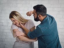 Почти половина россиянок сталкивается с насилием