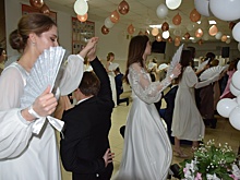 В выселковской школе Сретенский бал молодёжи прошёл в десятый раз (фото)