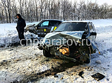 Таксист отправил пассажирку в больницу, попав в аварию