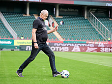 Президент «Амкала»: «Медведев сказал, что сколько выдержит, столько и отыграет. Он в прекрасной форме»