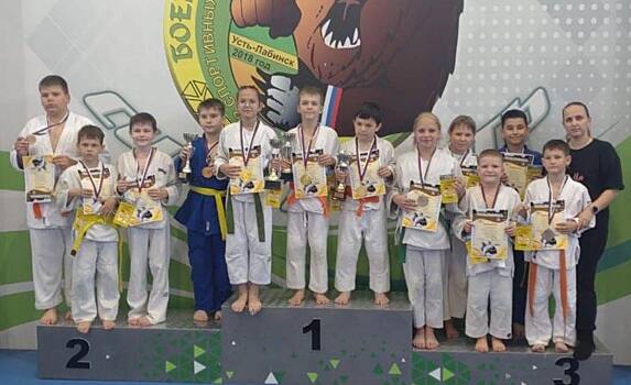 Выселковские дзюдоисты привезли в район 12 наград