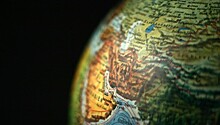 Прогноз: геополитика поможет сбалансировать рубль