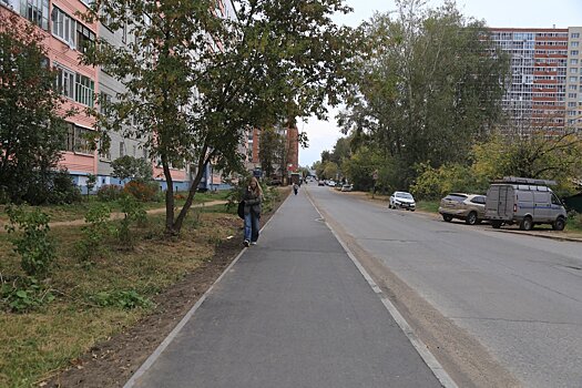 На улице Грибоедова в Ижевске построили новый тротуар