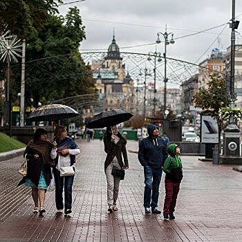 Опрос: Украинцы обеспокоены войной в Донбассе, коррупцией и безработицей