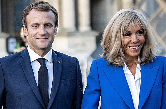 Суд вынес решение в отношении журналистки, заявившей, что жена Макрона была мужчиной