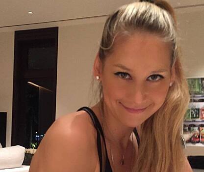 Анна Курникова показала трех подросших детей от Энрике Иглесиаса