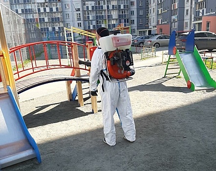 Управляющие компании Челябинска убивают микробов по поручению Натальи Котовой