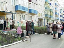 На улице Суворова жители отпраздновали юбилей дома № 160