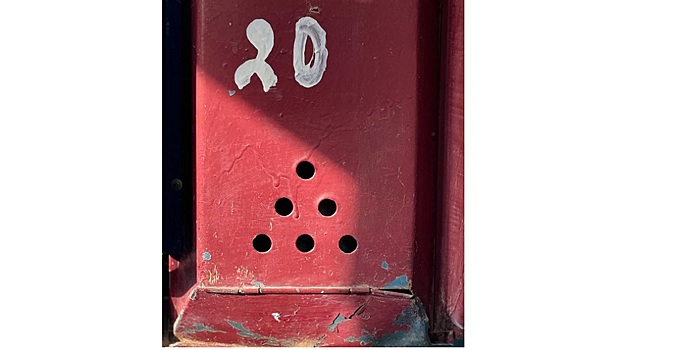 Все, что осталось от ростовского детства: актер Жигунов опубликовал фото почтового ящика