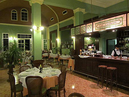 Заглавное изображение Клуб-ресторан «Сьенфуэгос»