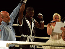 Камбэк экс-чемпиона Энжикама, евротитул Мэсси: результаты и фото