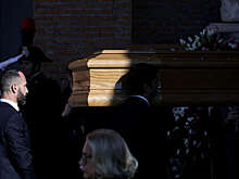 В Риме начались похороны модельера Валентино Гаравани