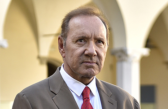 Кевин Спейси стал бездомным после судов и обвинений в домогательствах