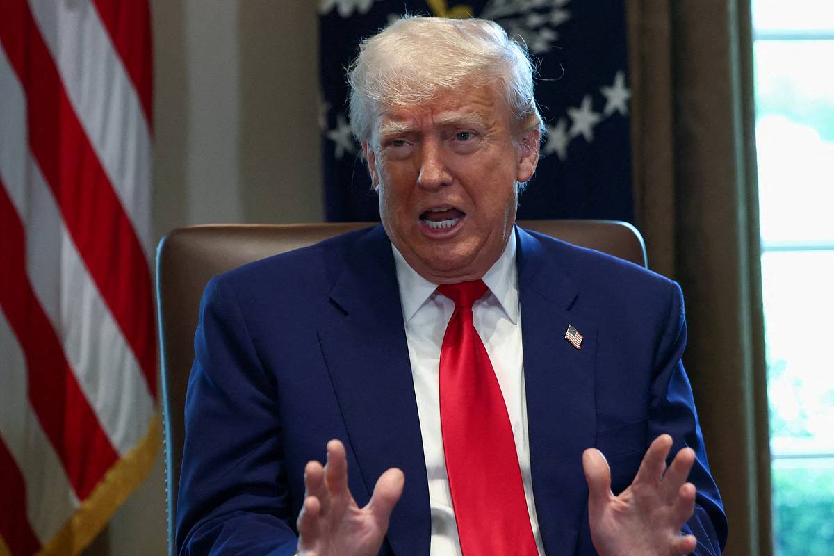 Трамп назвал Путина мудрым и хитрым человеком