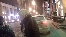 «Не снимай»: разборки пешехода и автомобилистки из-за парковки около дворца Пионеров попали на видео