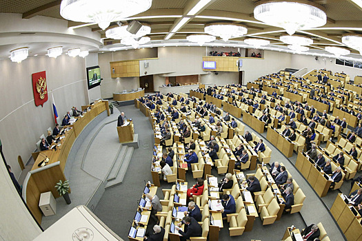 Самозапрет на кредиты, освоение земель, аттестация такси