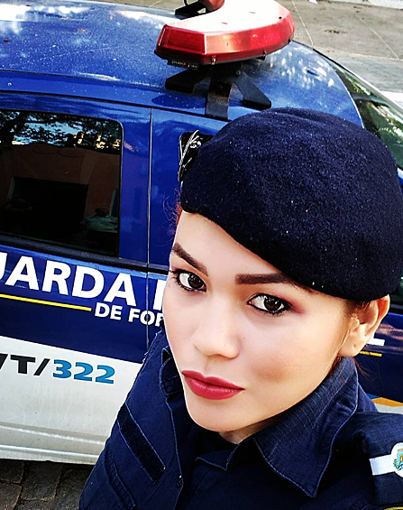 Полицейская из Бразилии