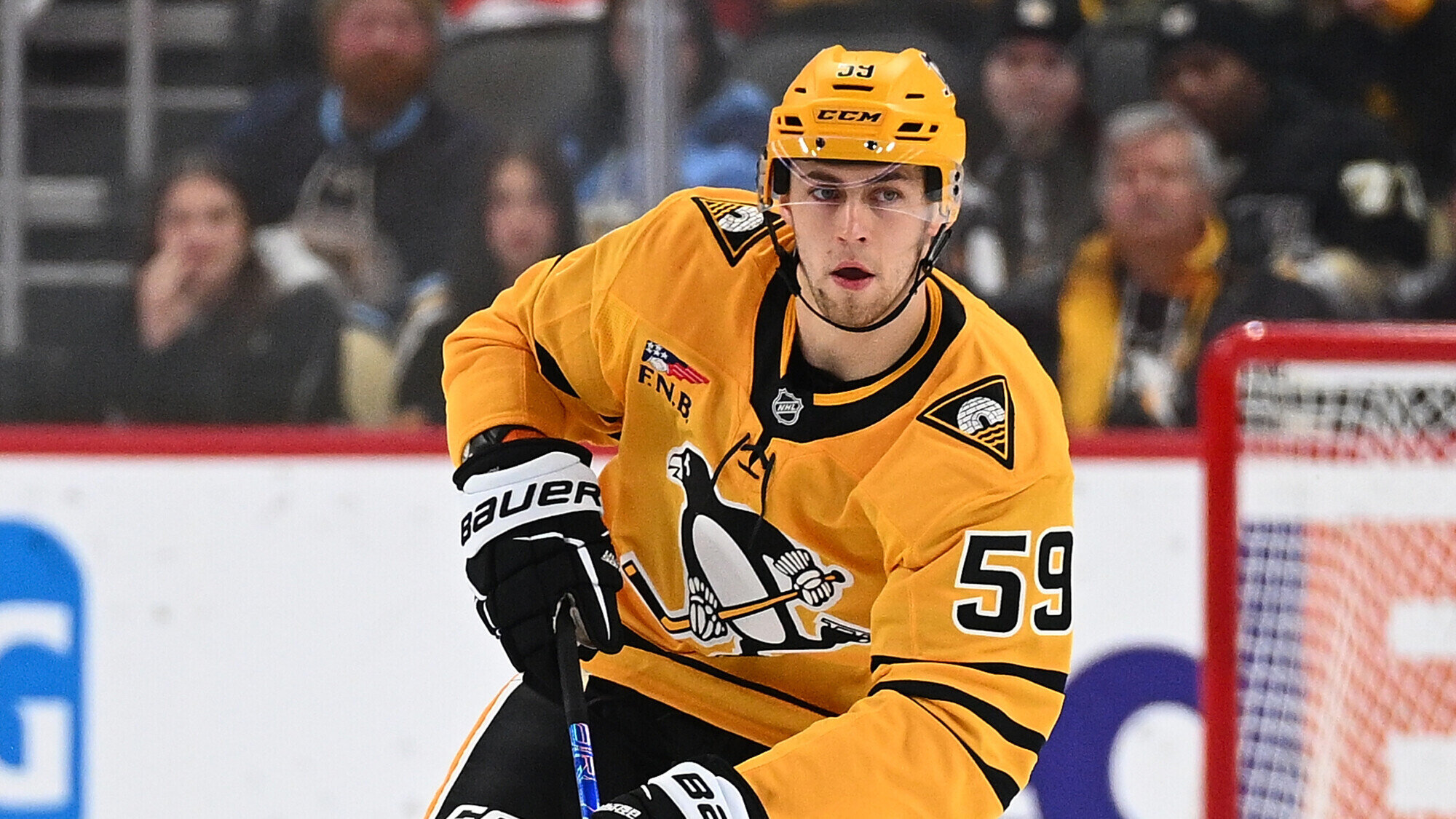 «Торонто»&nbsp; хотел выменять Чинахова у «Коламбуса» за Робертсона. Предложение отклонили, форвард перешел в «Питтсбург» (The Athletic)