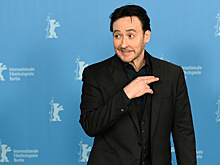 Актер из «Воздушной тюрьмы» разозлил подписчиков антисемитским твитом