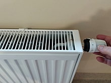 В Киеве коммунальщики сливают воду из батарей из-за отсутствия тепла