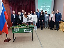 Единороссы в честь земляка Виталия Крывушко открыли Парту Героя в школе №4