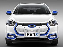 В компании JAC рассказали о новом электромобиле JAC iEV7S для России