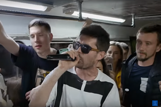 В сети появился нецензурный клип Noize MC из окна екатеринбургского трамвая