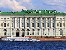 Окно в Искусство. В городе на Неве огни рампы не гаснут со дня основания
