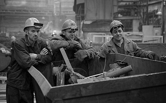Почему в Советском Союзе была очень низкая производительность труда