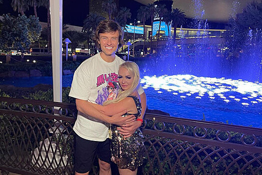 "Горячий пирожок": для Шаляпина написали песню о покойной Дэвис