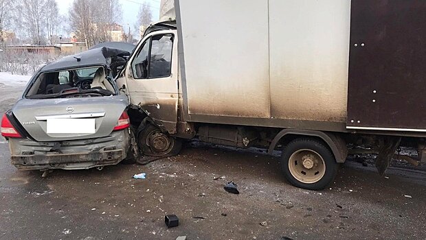          В ДТП на выезде из Кирова погиб 33-летний мужчина       