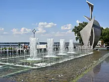 Роспотребнадзор назвал три причины, из-за которых не стоит купаться в фонтане