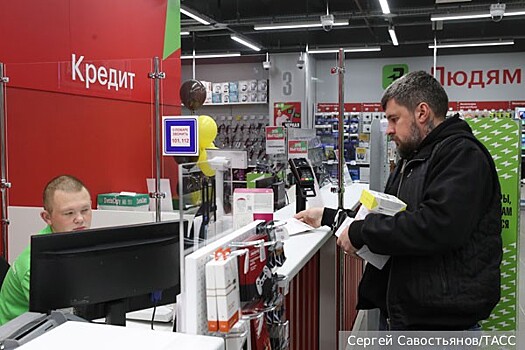Экономику России начали двигать вперед простые граждане страны