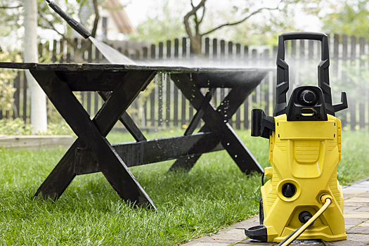 5 компактных мини-моек для дачи: обзор моделей для несложных задач