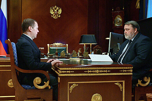 Медведев поддержал ограничение роста тарифов в электроэнергетике и ЖКХ