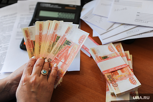 Семья замдиректора «Горводоканала» Сургута лишила предприятие 7 млн рублей