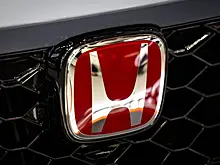 Владельцы Honda HR-V столкнулись с проблемой саморазрушения стекол