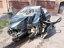 Водитель "двенадцатой" въехал в столб на ул. Ново-Садовой и погиб