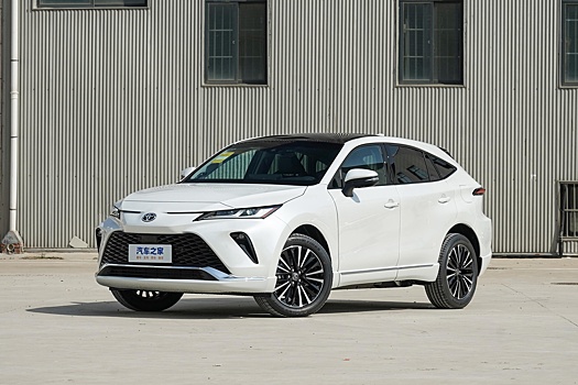 В Россию привезли новую Toyota Venza