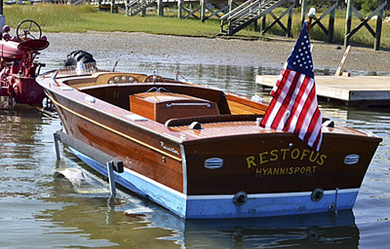 Лодку Джона Кеннеди продали на аукционе за $75 тысяч