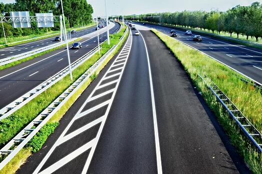 К 2035 году запланировано строительство скоростной трассы Самара - Саратов - Волгоград - Краснодар