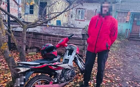 В Ряжском районе остановили подростка на мопеде без прав